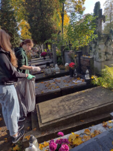 Wizyta na Starym Cmentarzu przy Ogrodowej