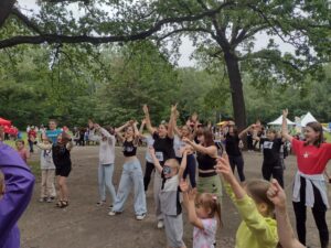 Piknik Szkolnych Kół Caritas i bieg „Biegnijmy z pomocą”