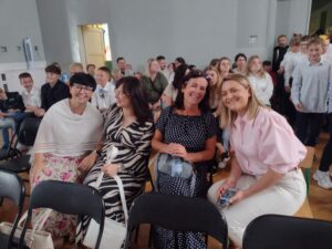 Nauczyciele cieszą się ze spotkania